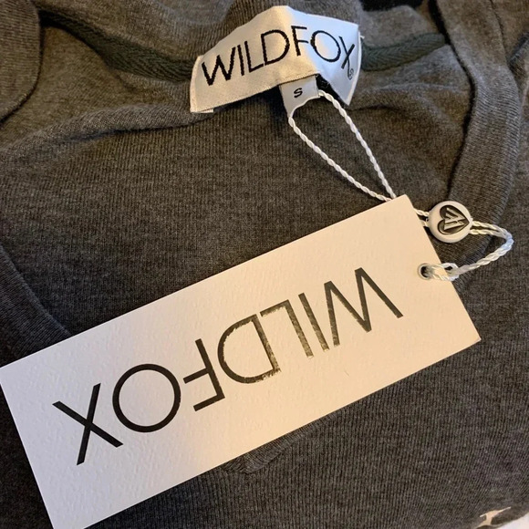 WILDFOX NWT Sandy Toes Baggy Pullover Sweater Top - Picture 10 of 10